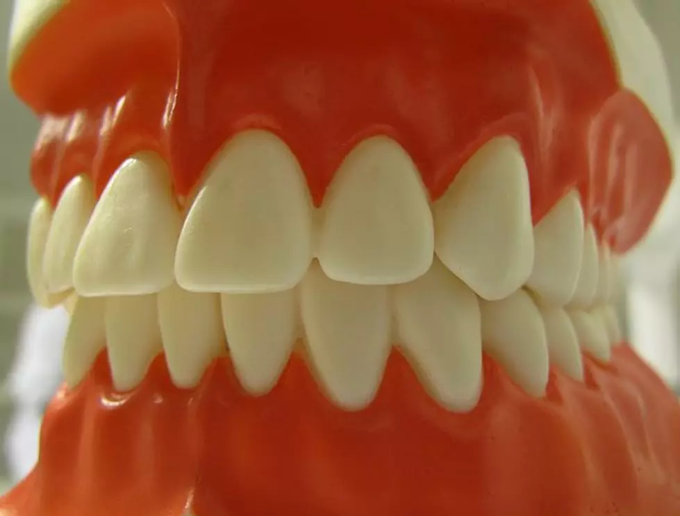 Woman Loses Tooth In Burglar&#8217;s Hand