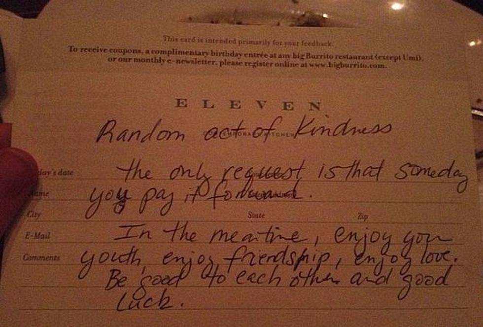 Anonymous Couple Secretly Pays for Student’s V-Day Dinner