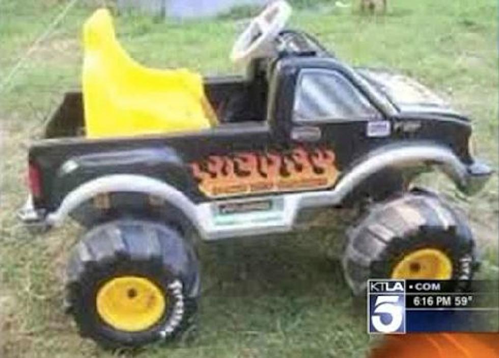 Woman Pulls Off Pants And Runs Away From Cops In Toy Car