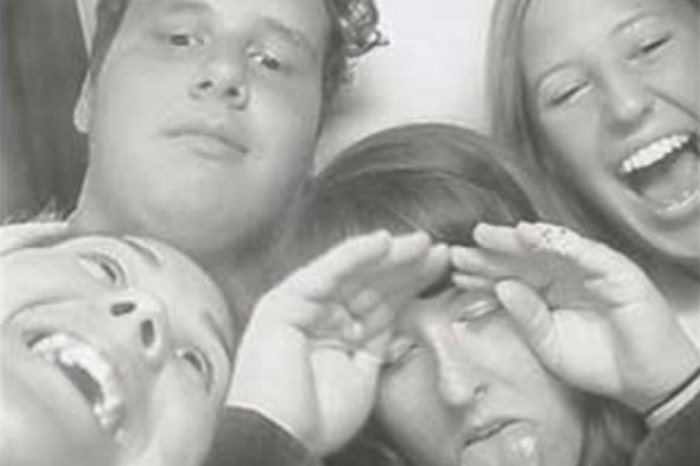 Dumb Teens Steal Credit Card, Take Photo Booth Pics With It