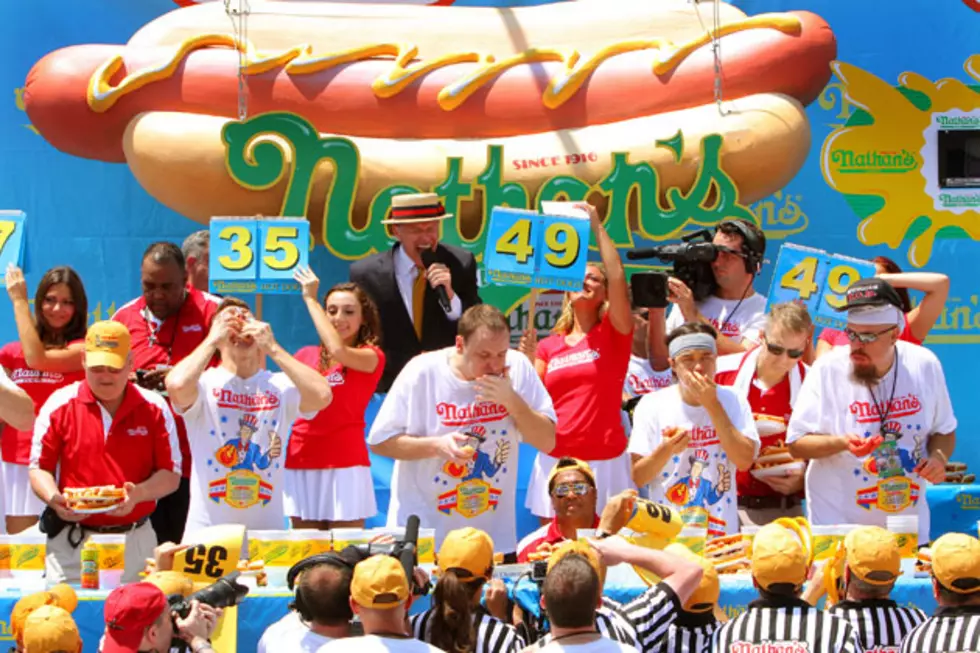 Insane GIFs From the 2013 Nathan’s Hot Dog Eating Contest