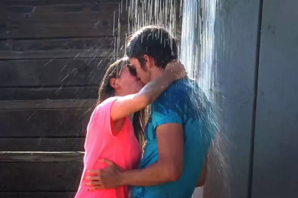 Man Uses Allure of ‘The Notebook’ to Get Strangers to Kiss Him