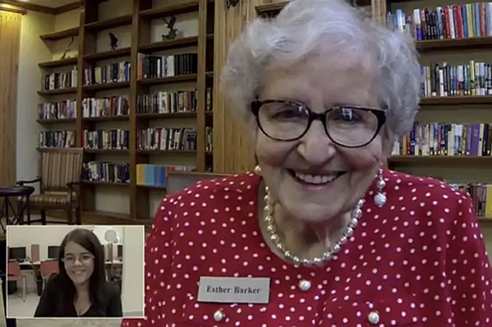 Adorable Seniors Help Foreign Students Learn English