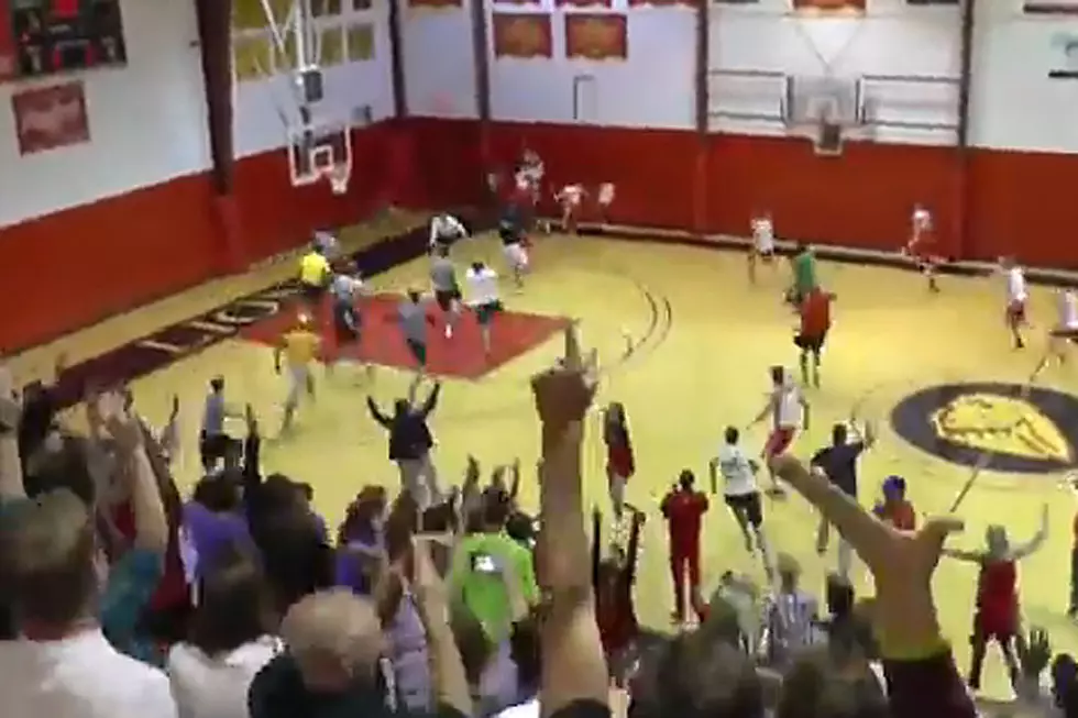 Student Who’s Never Played Basketball Makes Shots, Wins $10,000