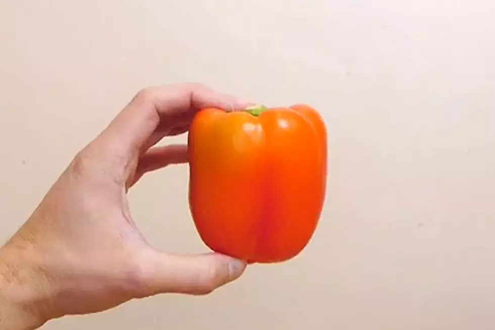 Finally! Here’s the Right Way to Cut a Pepper