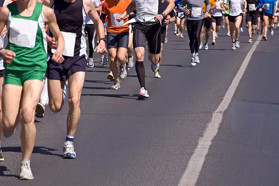 Cop Helps Woman Finish Marathon, Wins Internet Glory