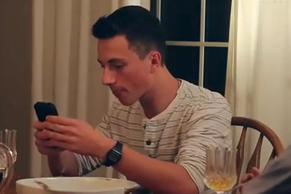 Dad Has Perfect Way to Stop Kids From Checking Their Phones