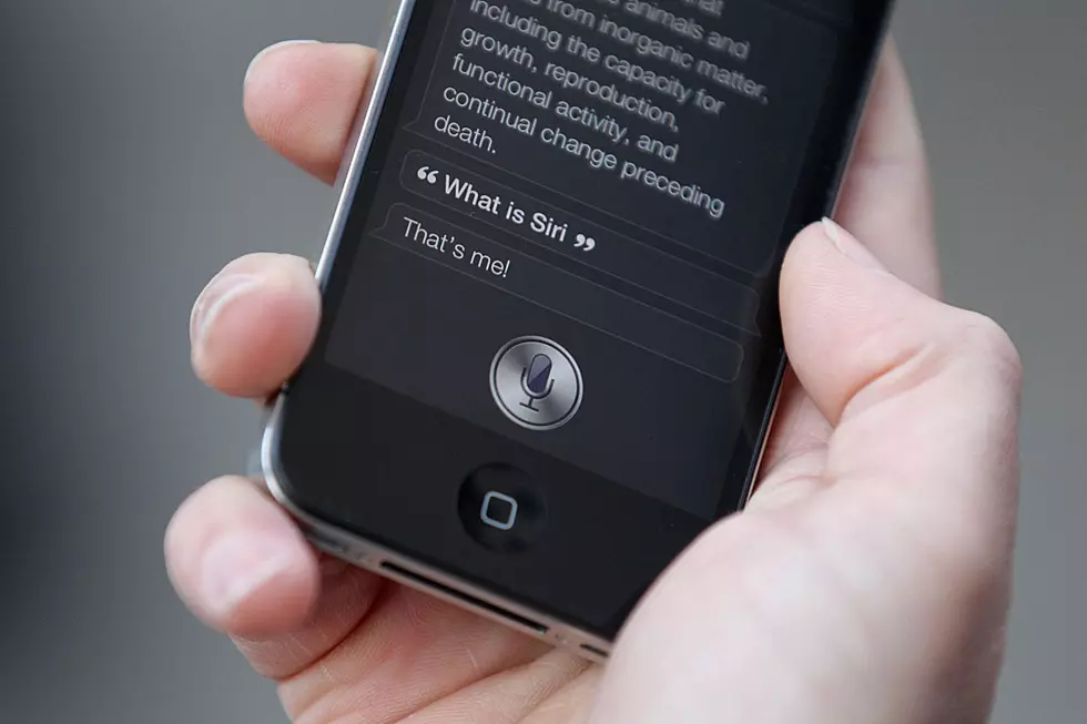 Cops: Siri Can Call 911