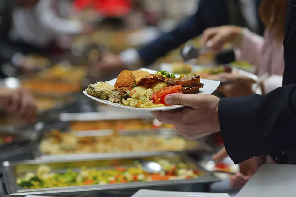 Starving Guy Feasts on Buffet Exactly How You Wish You Could