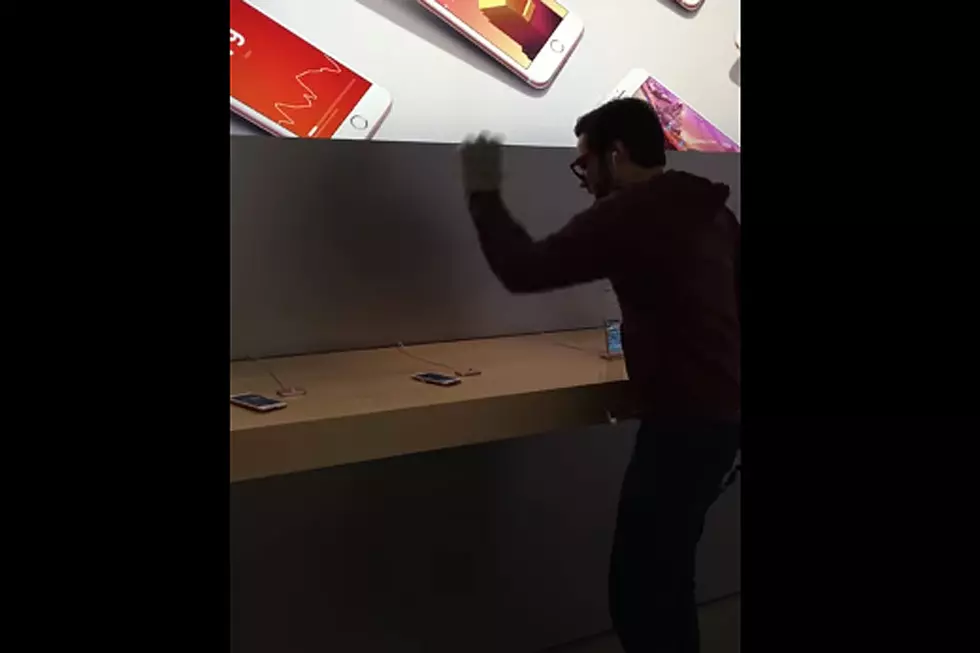 Furious Frenchman With Odd Agenda Destroys iPhones in Apple Store