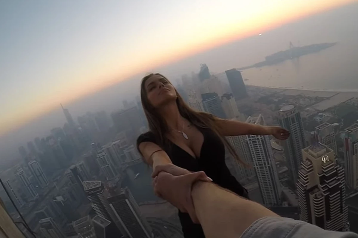 Вики Одинцова на крыше Дубай
