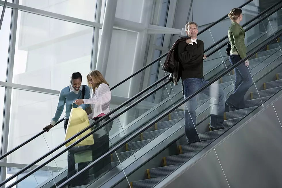 Escalator Abruptly Switches Direction, Sends Shoppers Tumbling