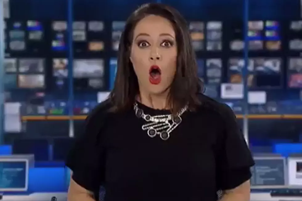 Anchor Has Great Reaction When Caught Daydreaming