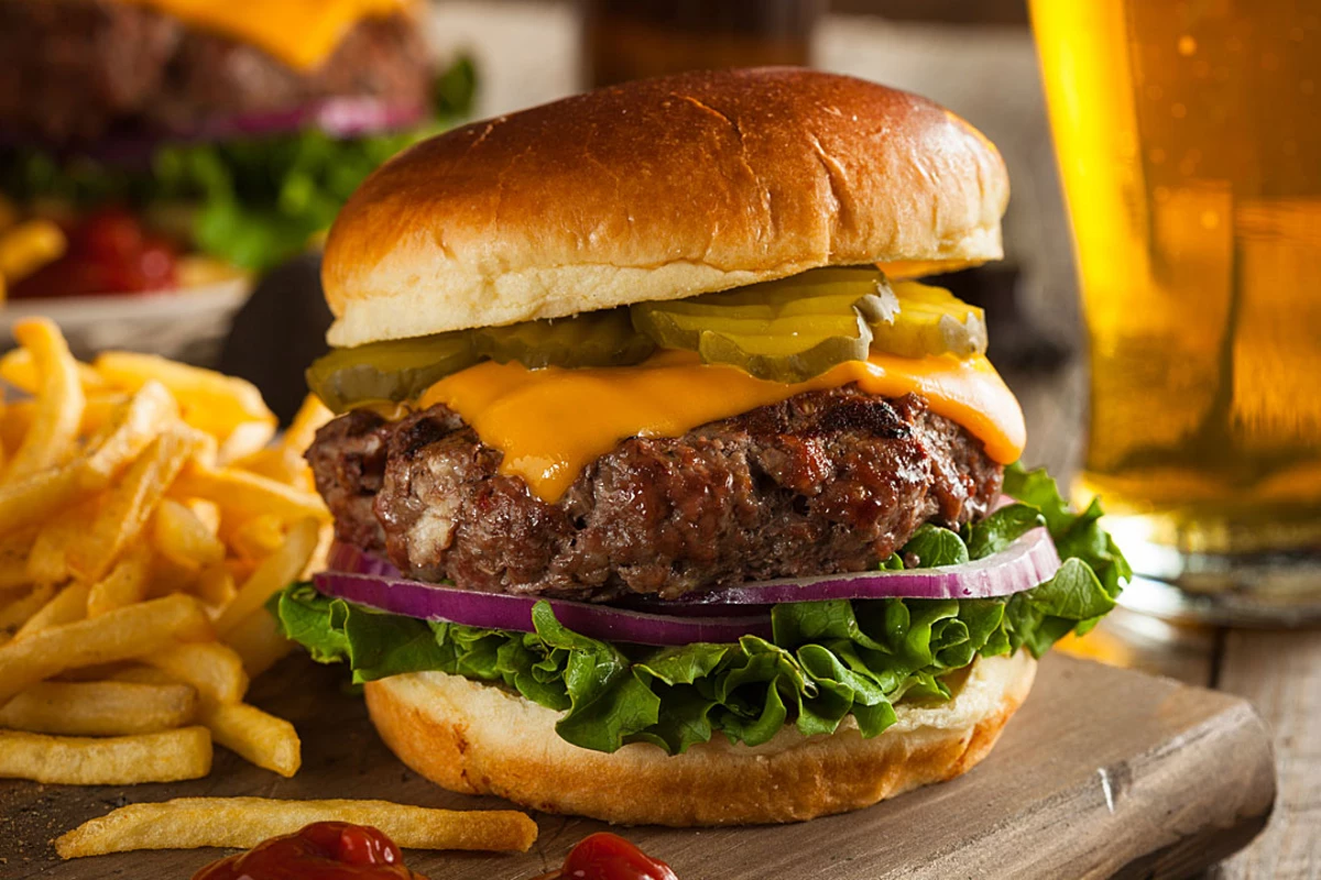 Here are the Top 10 Burgers in Iowa's Best Burger Contest