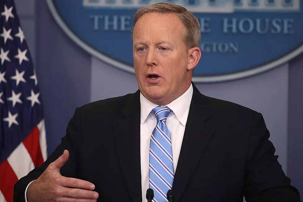 Twitter Is Here to Say Goodbye to Sean Spicer