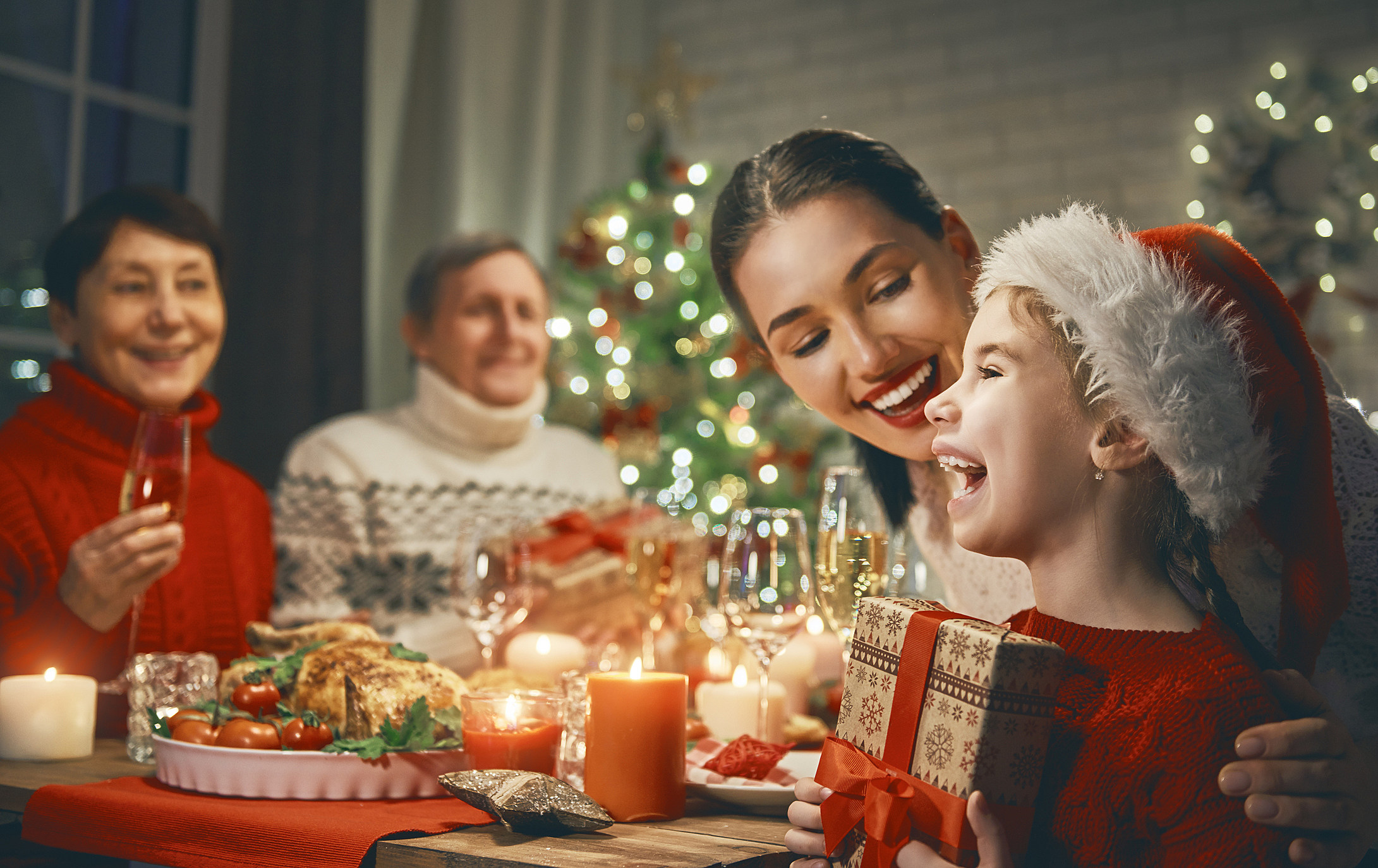 Holiday Traditions to Try with Your Family This Year