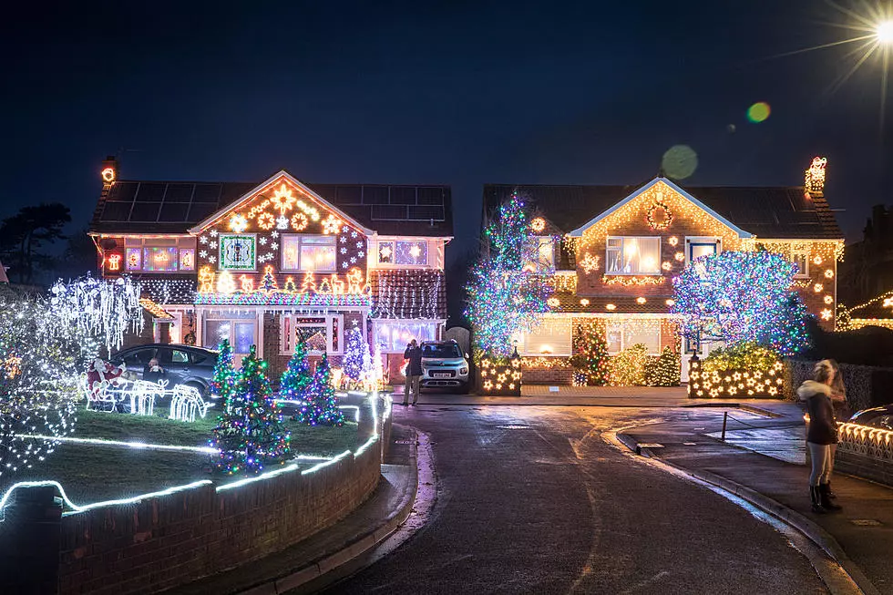 Drive-thru Christmas light displays in the Quad Cities area