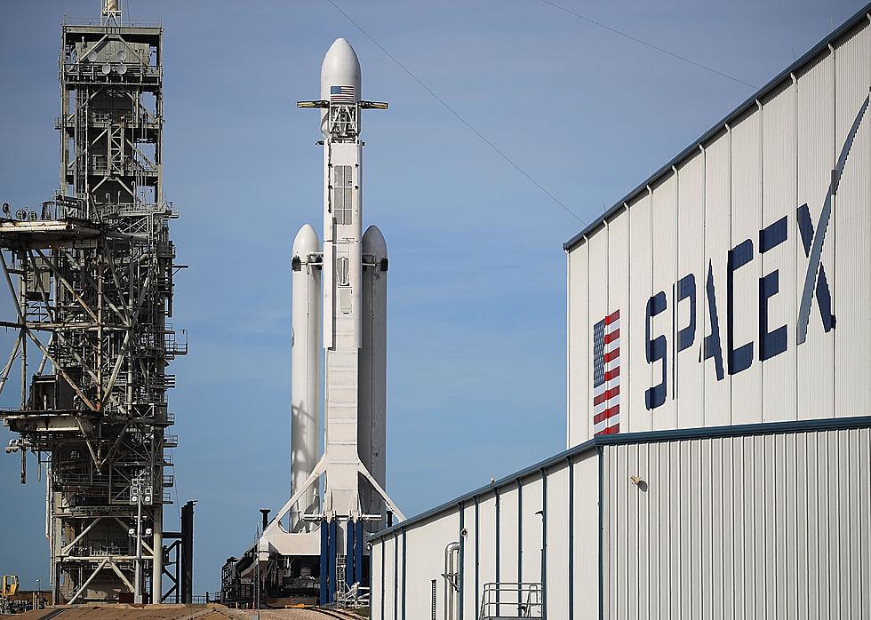 Elon Musk&#8217;s Rocket &#8216;Falcon 9&#8242; Lands Gracefully On Barge