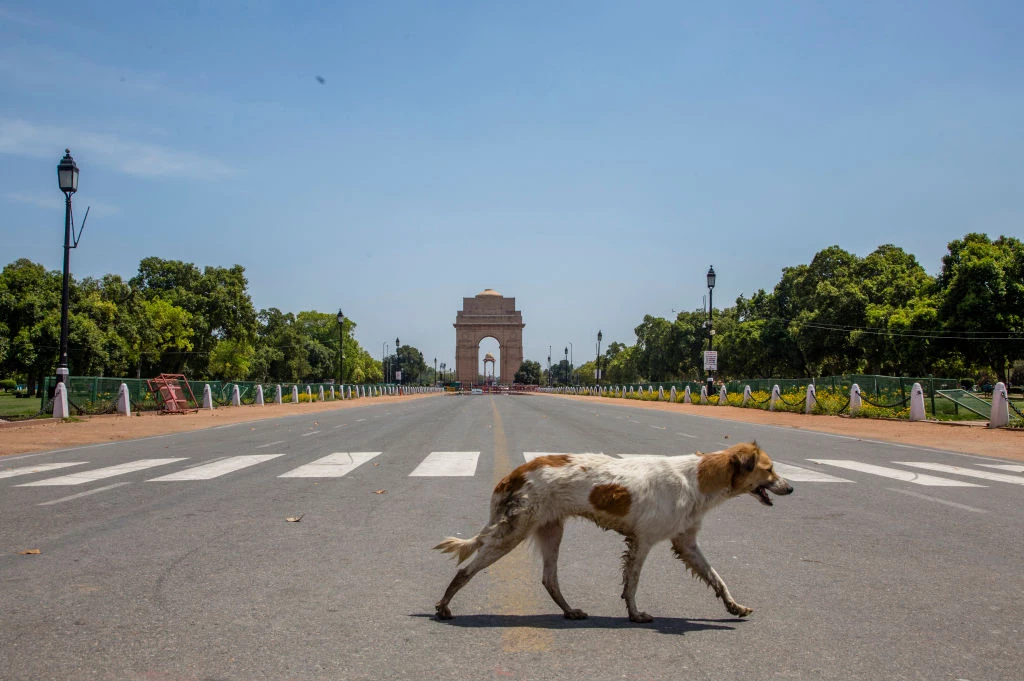 PHOTOS: Eerily Empty Public Spaces Worldwide