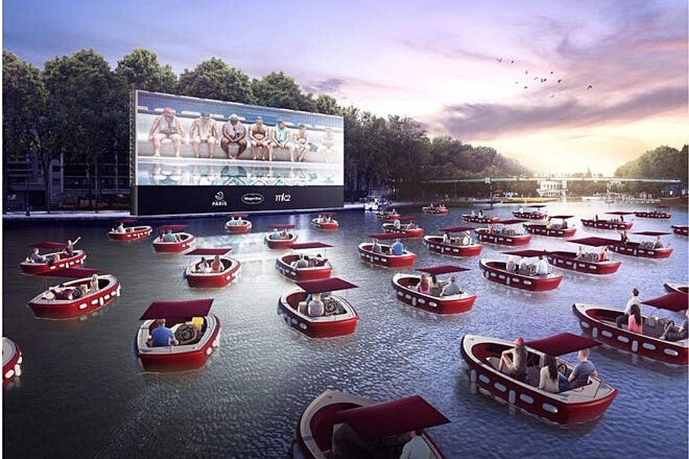 Floating Cinema With Socially Distanced Boats? It's a Thing