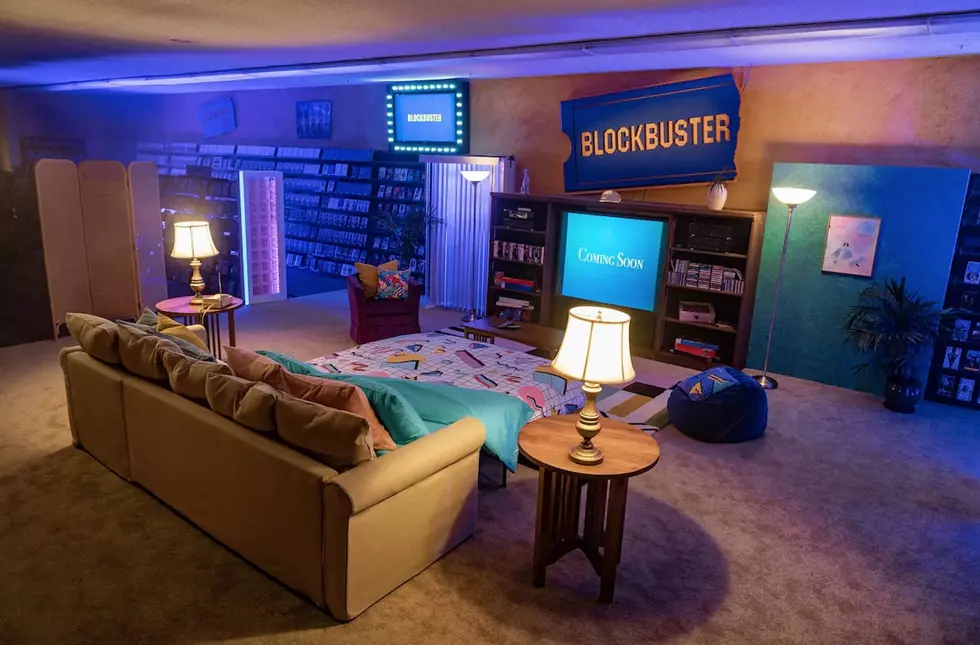 You Can Spend a Night Inside the Last Blockbuster Store For A Totally Rad ’90s Sleepover