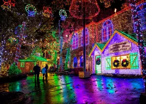 25 Over-the-Top Christmas Displays From Across America