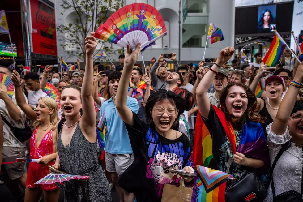 30 Stunning Images of Pride Celebrations Around The World