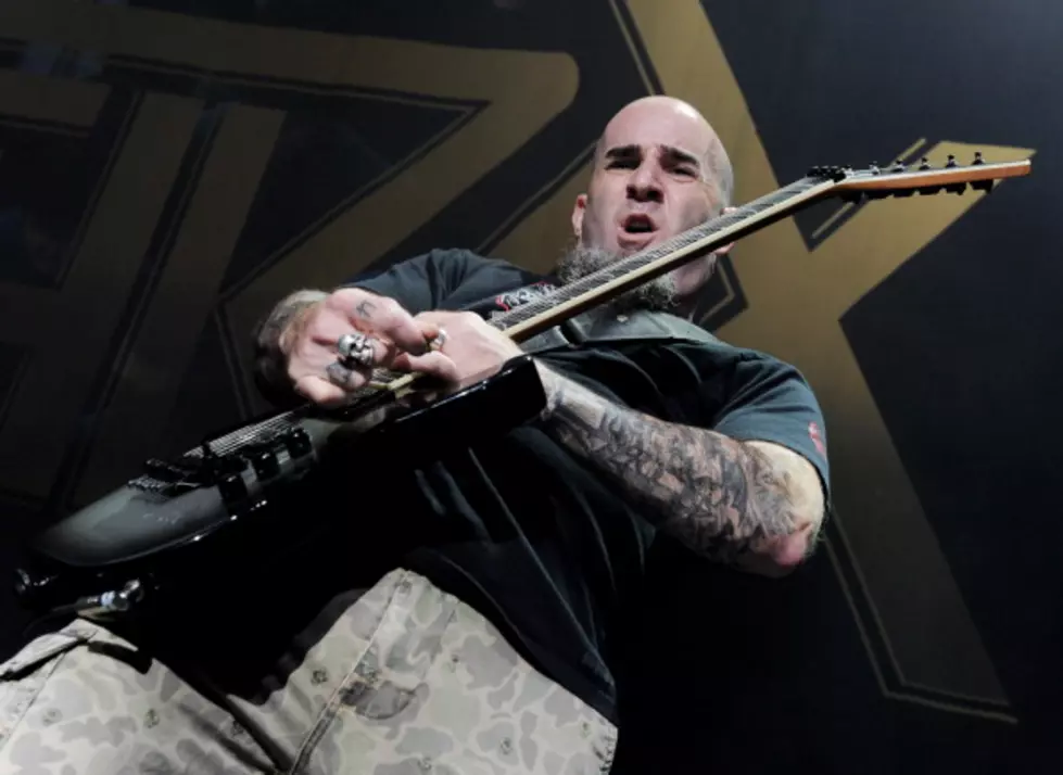 Scott Ian of Anthrax Becomes A Zombie On ‘Walking Dead’ [Pic]