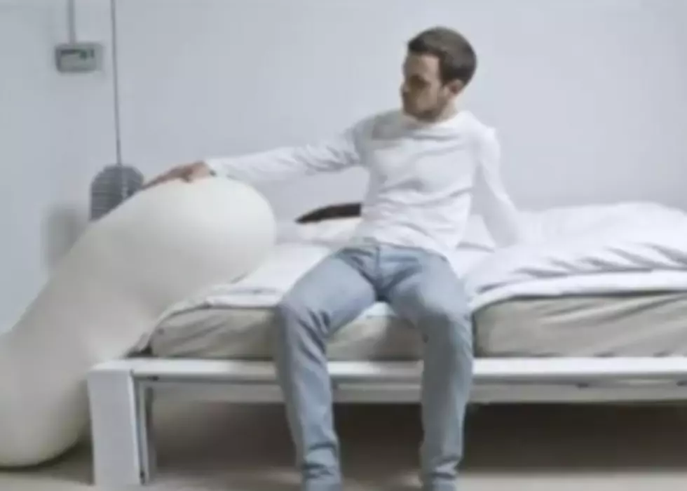 Breathing Squirming Pillow Companion – WTF [Video]