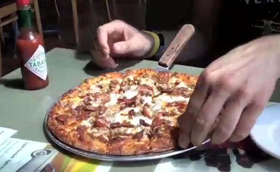 Tard And JoBo Eat Lafayette &#8211; Buck &#038; Johnny&#8217;s Pizzeria [Video]