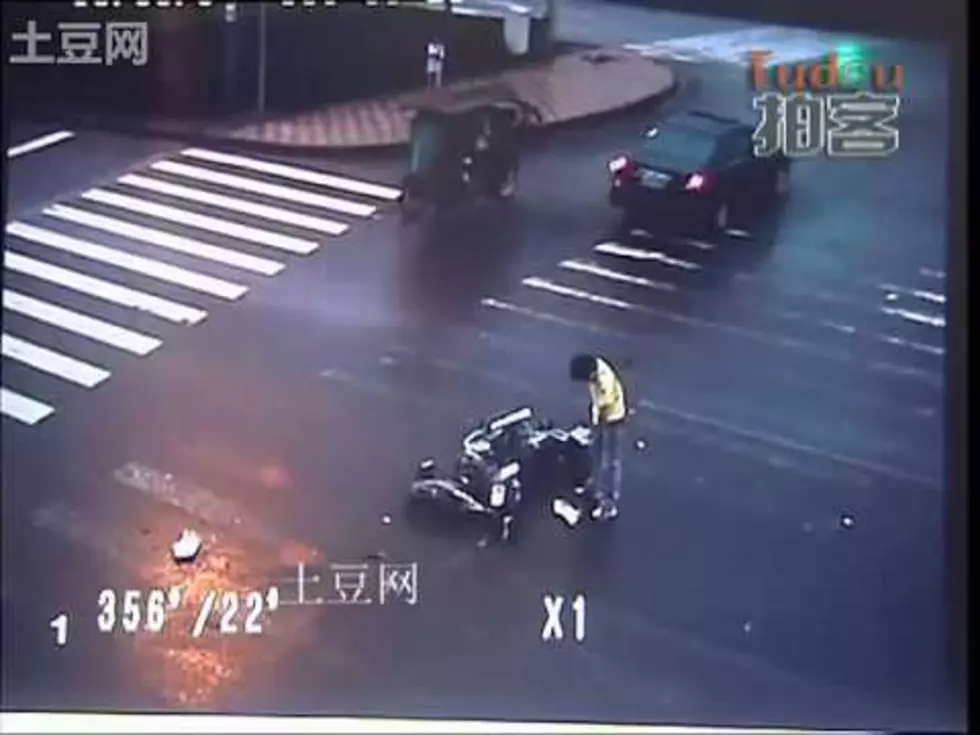 The Proper Way To Crash A Motorcycle [Video]