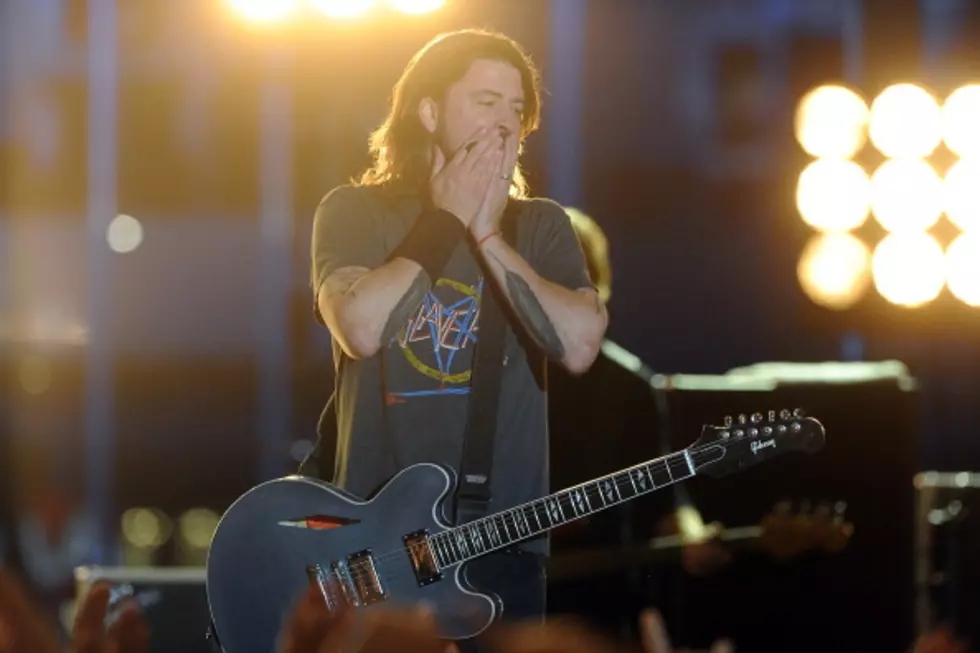 Dave Grohl Is Executive Producing A Comedy Television Series About A Band In Therapy