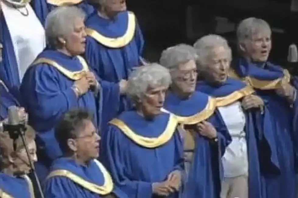 Choir Of Old People Sing Nelly's 'Hot In Here' And Start To Take Their  Robes Off [