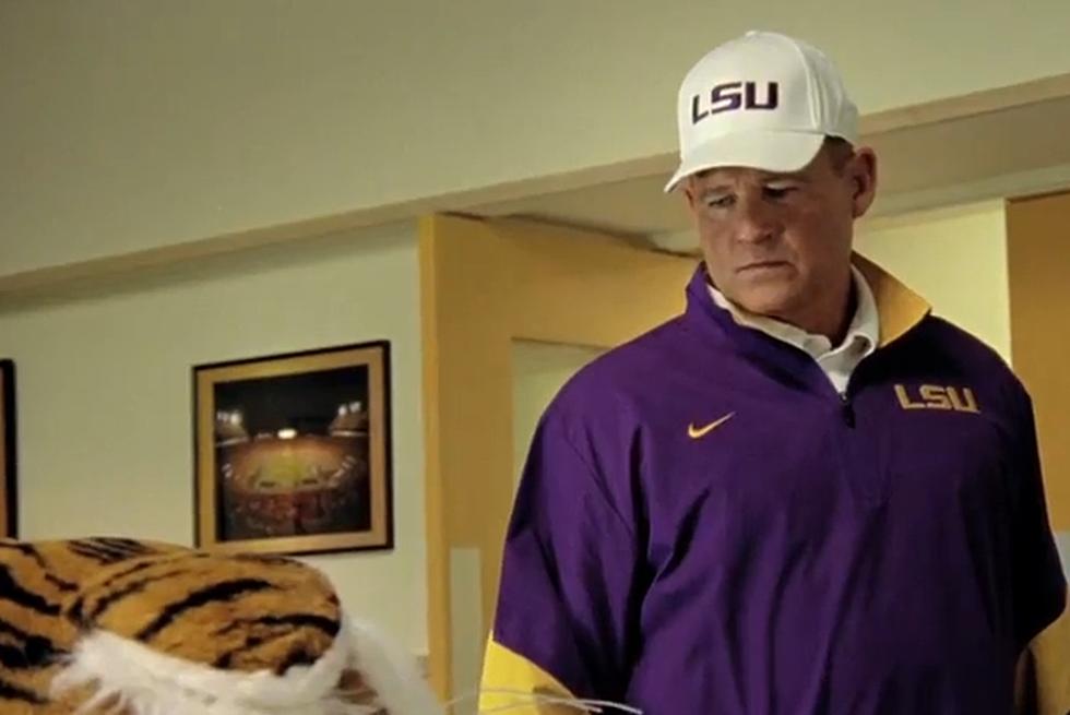Mike The Tiger Betrays LSU In NCAA Football ’13 Commercial [Video]