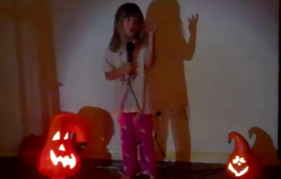 6 Year Old Girl Performs Awesomely Hilarious Heavy Metal Mic Check [Video]