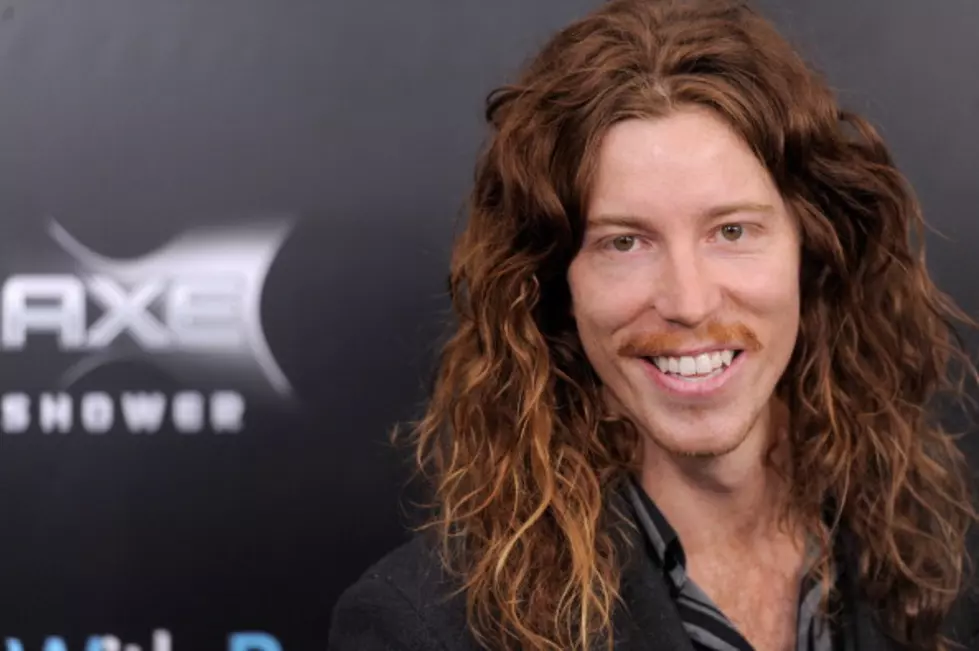 Shaun White Cuts off his Olympic Long Hair for Locks of Love [VIDEO]