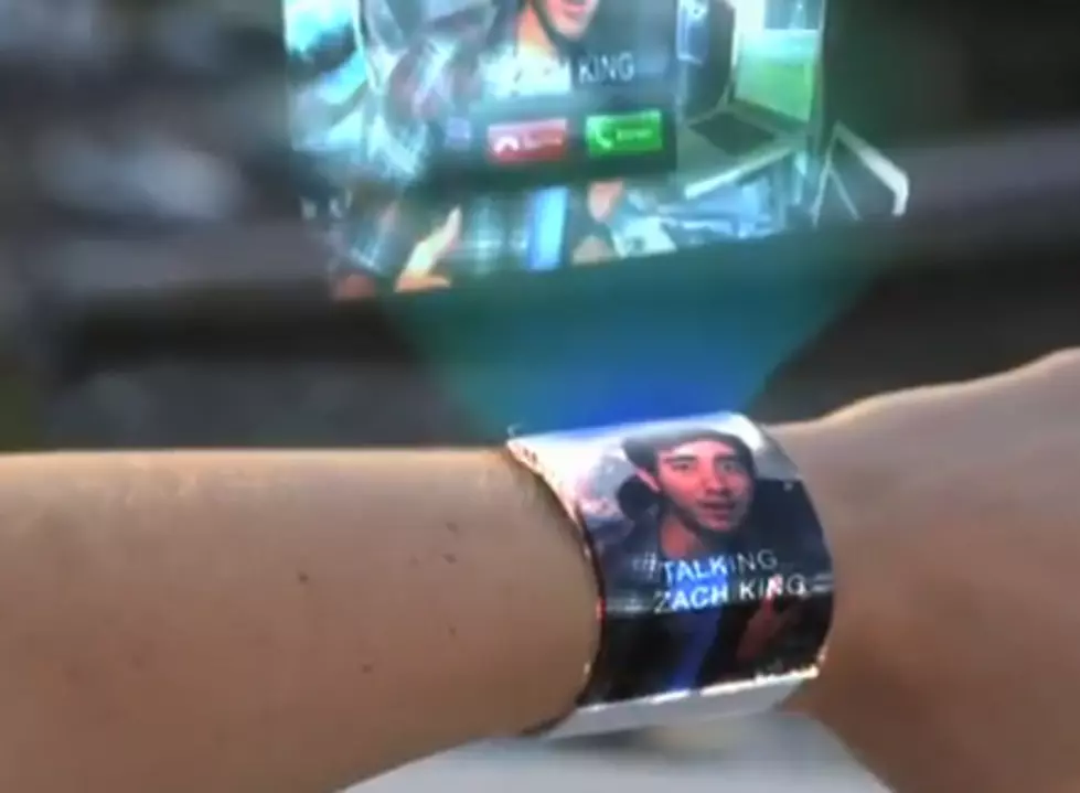 Apple iWatch Is Amazing – Has Some Tony Stark Looking Technology [Video]
