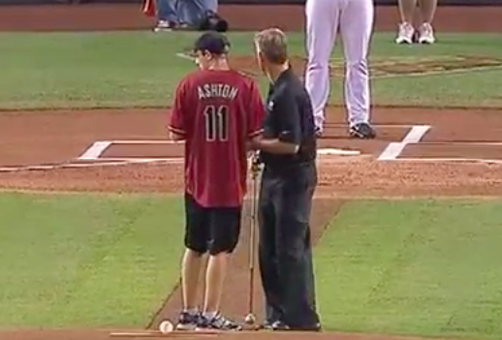 Blind Kid Throws Out Opening Pitch – Inspiration For The Day [Video]