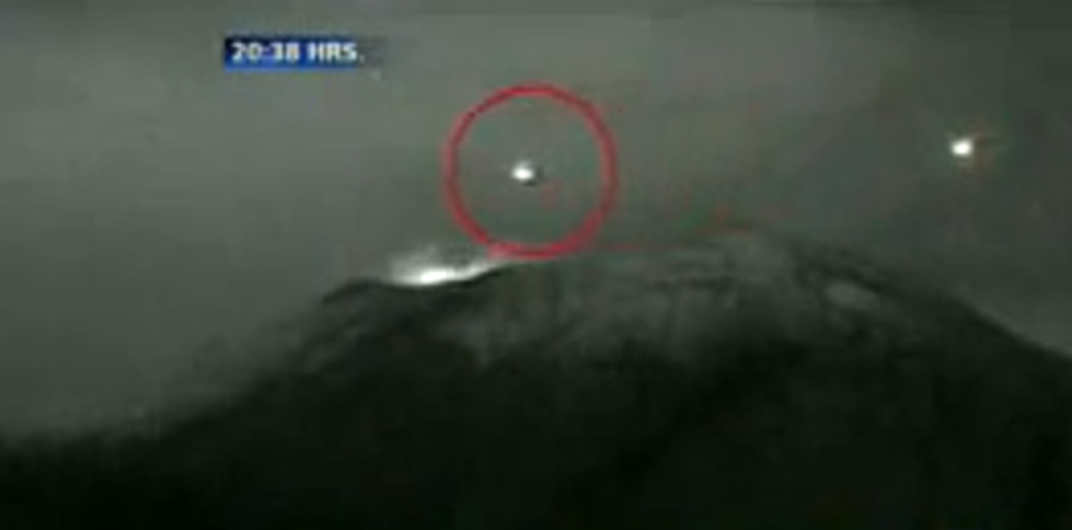 UFO Flies Into Mexican Volcano As A Self Sacrifice [Video]