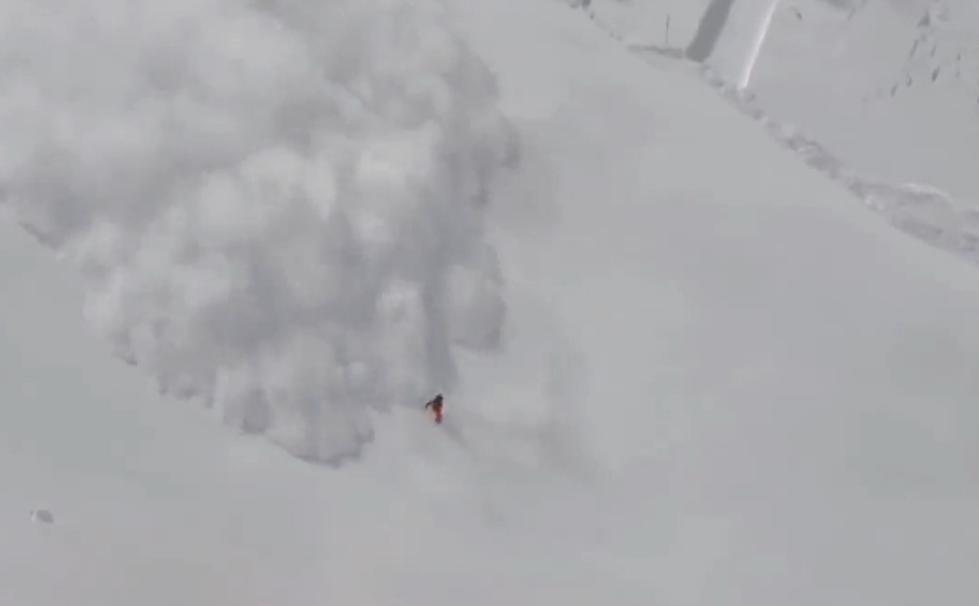 Extreme Skier Gets Pummeled By An Avalanche And Survives [Video]