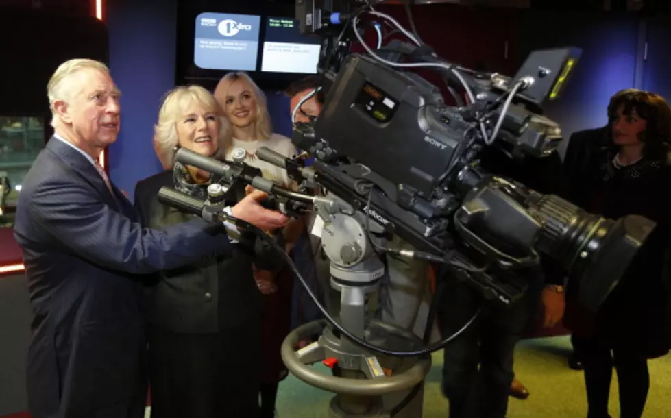 Hilarious Camera Error On BBC News [Video]