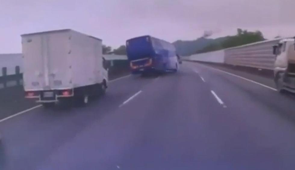 Bus Driver Causes Accident After Trying To Pass Cars Up [Video]
