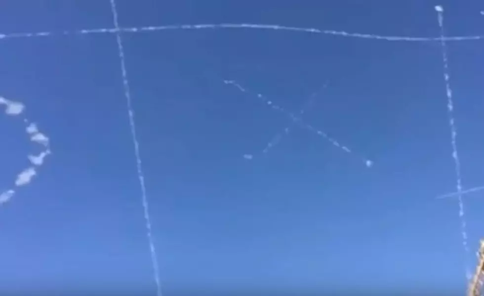 Fighter Jets Play Tic Tac Toe In The Sky [Watch]