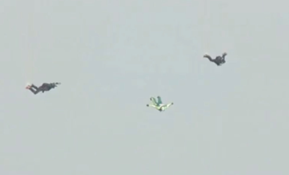 Stuntman Successfully Skydives From 25,000 Feet With No Parachute [Video]