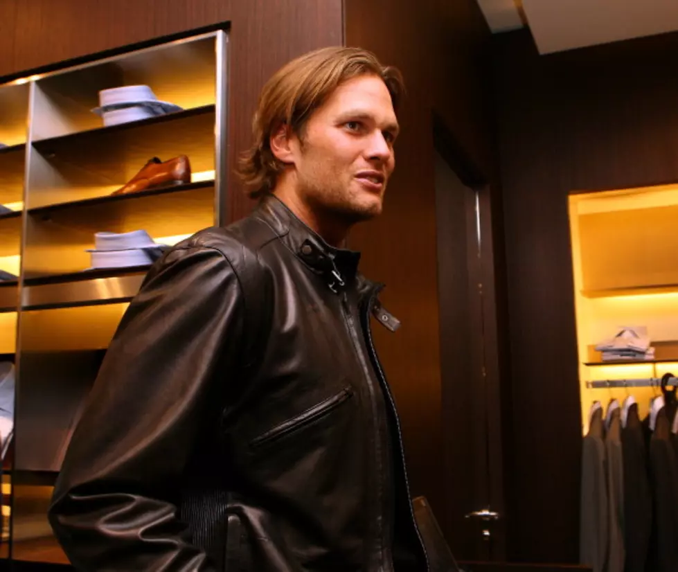 This Creepy Tom Brady Mask Is Creepy [Pics]