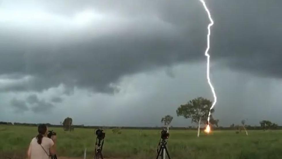 Lightning Strike Caught Live By A Couple [VIDEO]