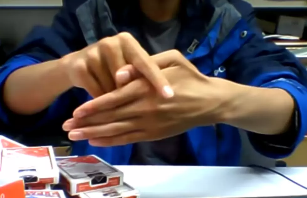 Man Takes The &#8216;Thumb Trick&#8217; To A New Level [Video]