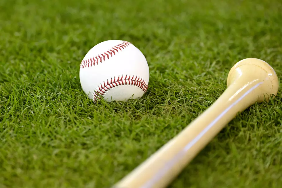 Dad Catches Home Run Hit By Son With Bat He Gave Him For His Birthday [Video]