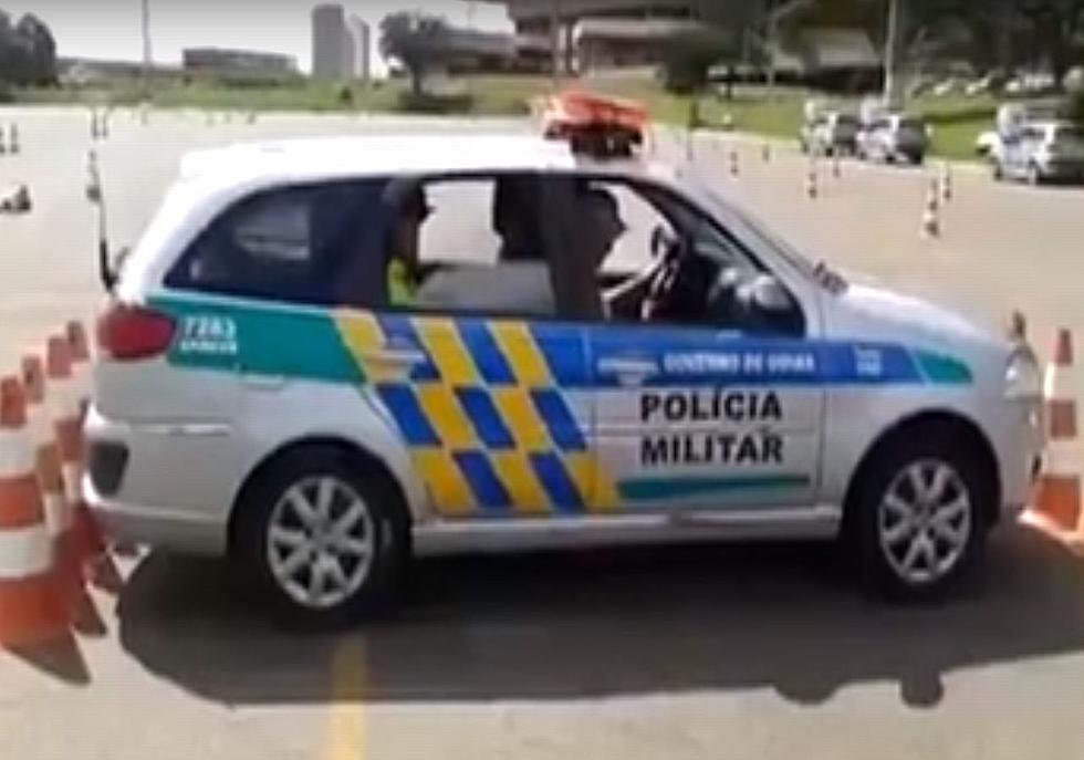 Brazilian Police Use Insane Way To Get Out Of Tight Parking Spot [Video]