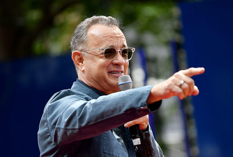 Tom Hanks Crashed Another Wedding - Photobombs Bride 